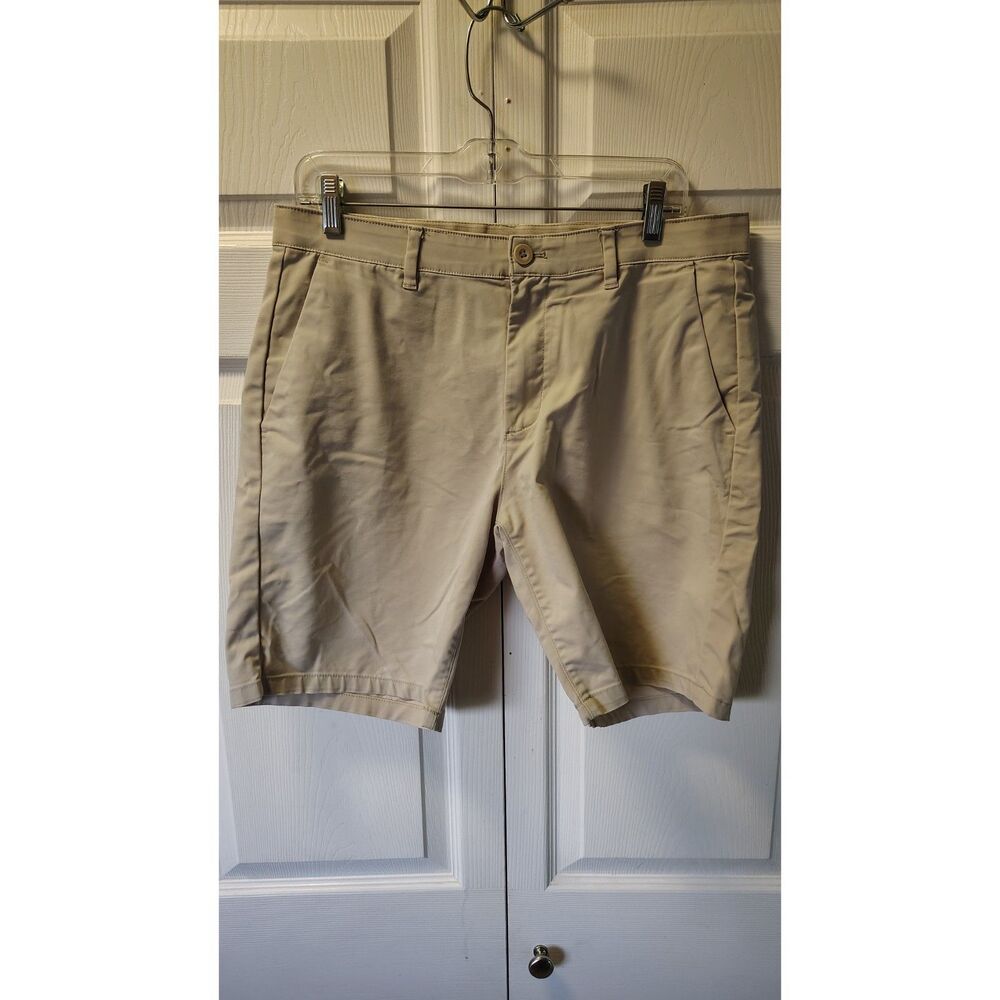 Calvin Klein Men's Flat Front Chino Shorts Khaki Beige Casual Walk Shorts 33